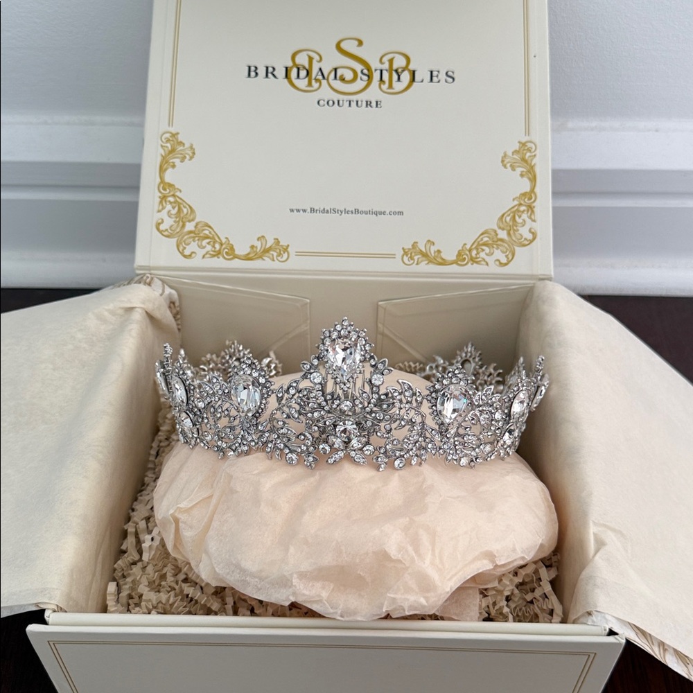 Crystal Tiara Crown Bridal - NEW WITH BOX